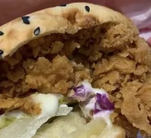 Crispy Chicken Chinese Burger
