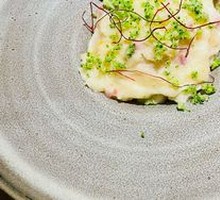 Grilled Sausage with Broccoli and Mashed Potatoes