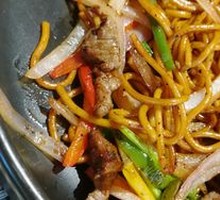 黑椒牛柳炒意粉