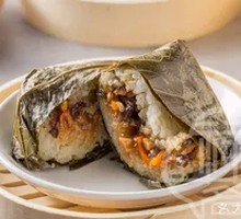 Lung Ji Sticky Rice Chicken