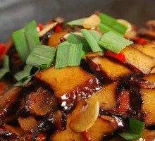 Sauce-Seasoned Tofu Cubes