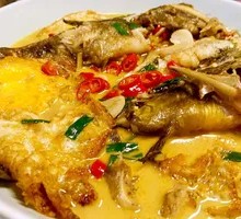 Yellow Catfish Stewed with Fried Eggs