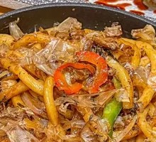 Beef and Udon Noodles Stir-fry