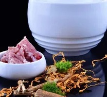 Five-fingered Mulberry Bone Soup