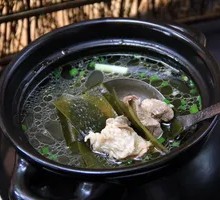 Kelp and Pork Rib Soup