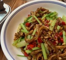 Stir-fried Celery with Tripe Strips