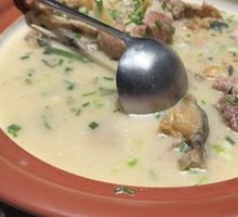 Pork Knuckle Stewed with Hui Du Fish