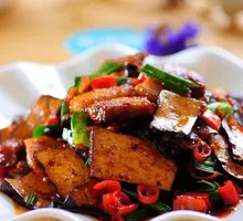 Fried Pork with Tofu Skin
