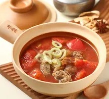 Beef Stewed with Peeled Tomatoes