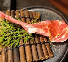 Twelve-Rib Axe Cut Lamb Chop