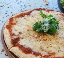 Italian Meat Sauce Pizza