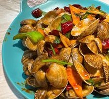 Spicy Stir-Fried Clams