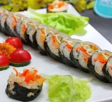 Egg Yolk and Pork Floss Seaweed Rice Roll