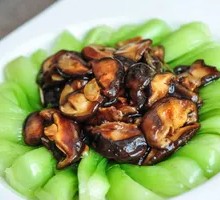 Braised Mushrooms with Chinese Cabbage