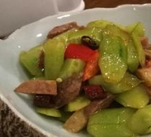 Cucumber Beef Stir-fry