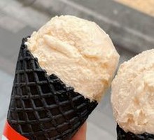 Vanilla Snowball Ice Cream