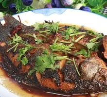 Stewed Crucian Carp in Sauce