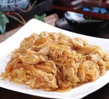 Sour Cabbage Stir-Fried Noodles