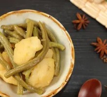 Potato and Green Bean Stir-fry