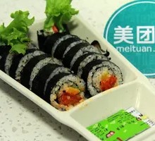 Kimchi Rice Roll with Seaweed