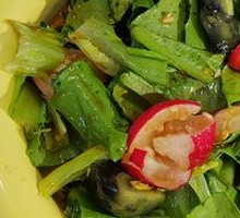 Low-Calorie Lamb's Lettuce
