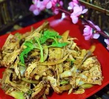 Special Smoked and Tossed Chicken Frames