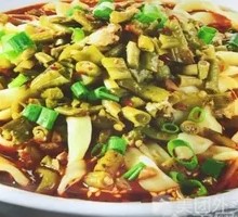 酸豆角肉沫面