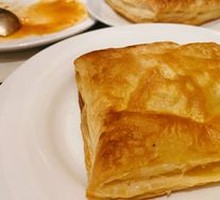 Crispy Pastry Russian Soup