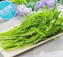 Chinese chrysanthemum greens