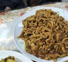 Beijing-style Shredded Pork in Soy Sauce