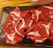 Hand-Cut Fresh Beef