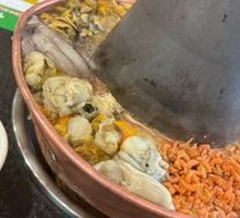 Sour Cabbage Seafood Pot