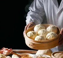 Green Pepper and Pork Dumplings