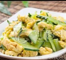 Wood Ear and Cucumber Stir-fry