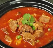 Braised Beef with Tomato in Clay Pot