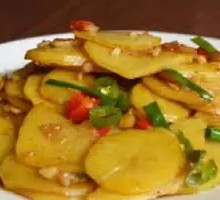 Stir-Fried Potato Slices with Chili