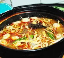 Three Meat and All Vegetables 1. Rice Noodles