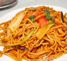 Sausage Stir-Fried Noodles