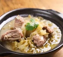 Sour Cabbage and Pork Rib Stew with Frozen Tofu