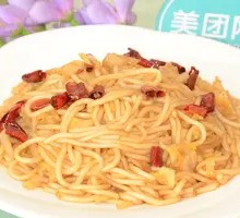 Sour Cabbage Stir-Fried Noodles