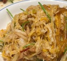 Sour Cabbage Stir-Fried Noodles