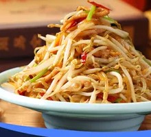 Stir-fried Bean Sprouts with Rice Noodles