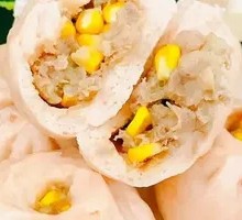 Fresh Pork and Corn Bun