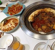 Pork Rib and Kidney Bean Steamed Pancake