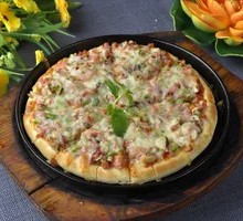 Ultimate Meat Lover's Pizza