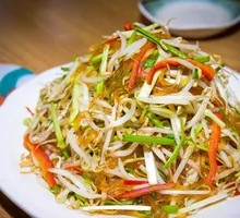 Bean Sprout Fried Rice Noodles