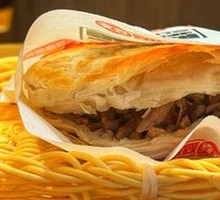 Oil-Smoked Meat Sandwich