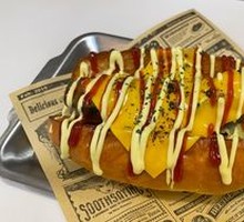 Cheese Hot Dog