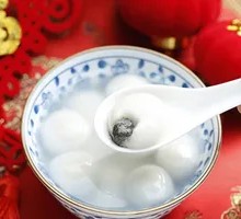 Black Sesame Glutinous Rice Balls