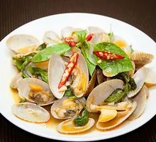 Spicy Stir-Fried Clams